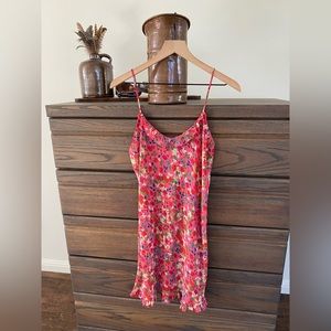 Vintage Josie Natori Medium Shear Bright Floral Slip Sleeper